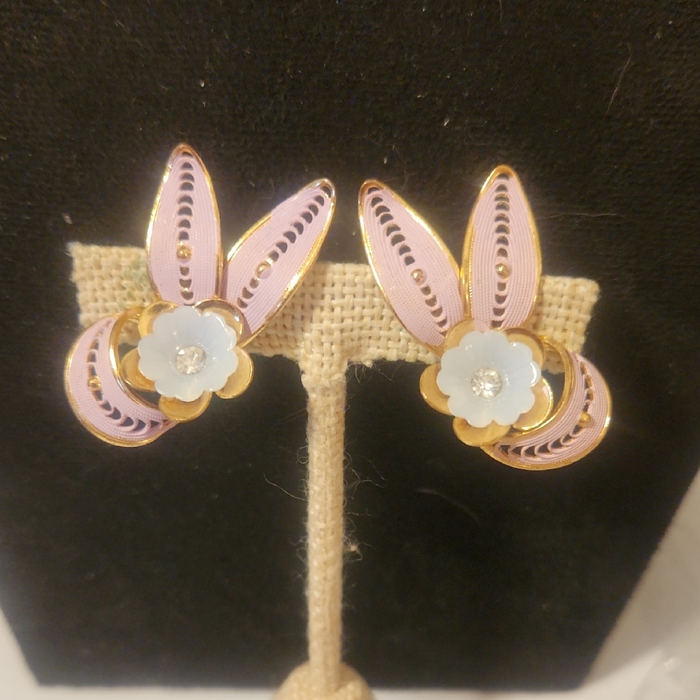 Vintage Gold and Lavender Floral Earrings